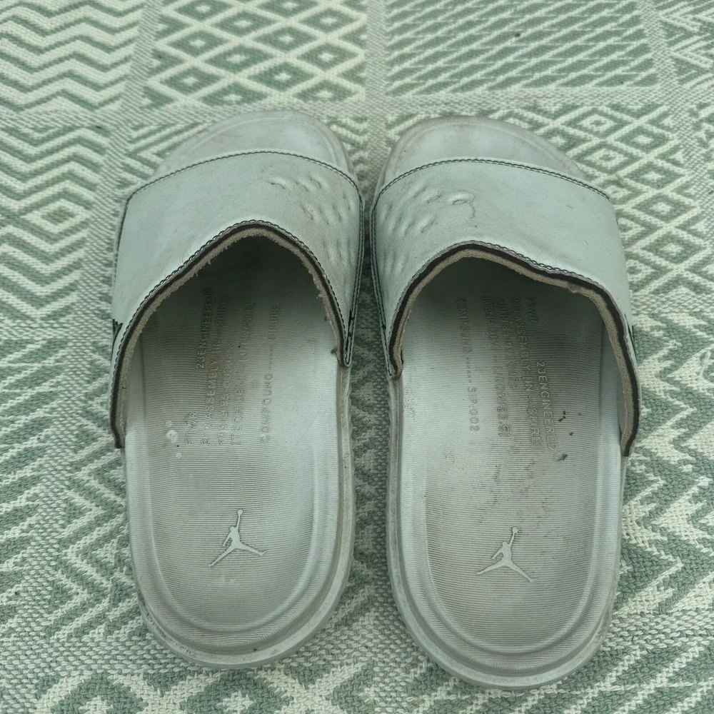 Size‎ 9 - NIKE JORDAN PLAY SLIDE UNISEX SLIDES 